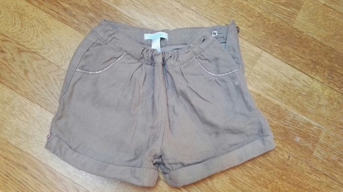 Short taupe