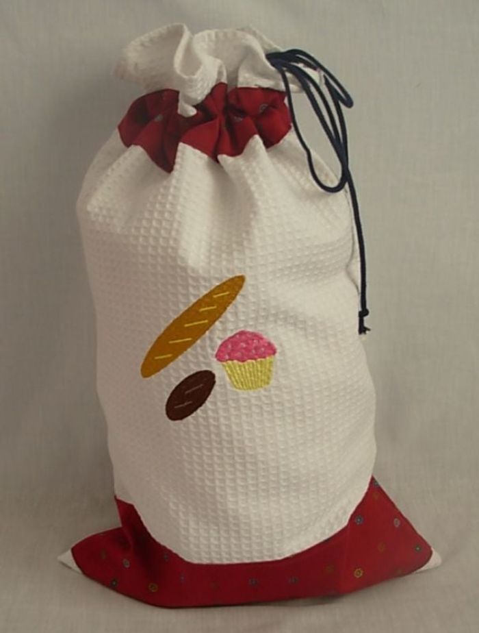 Sac à pain en tissu brodé