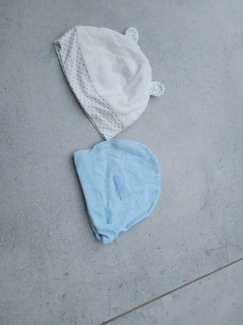 Lot bonnet naissance 1 mois
