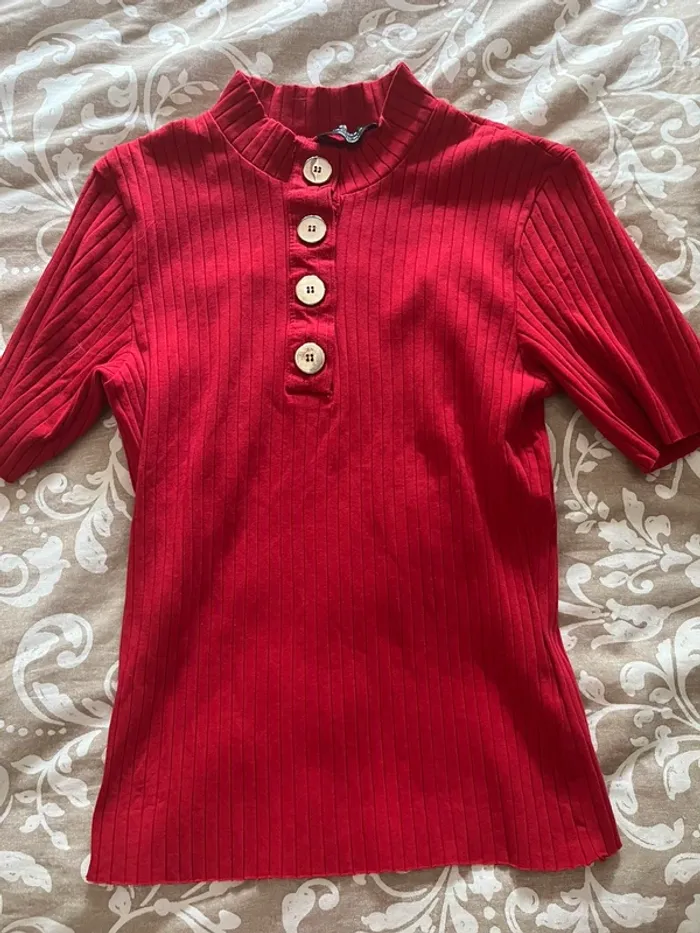 Top rouge bershka