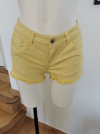 short jaune toile style jeans élastique moulant