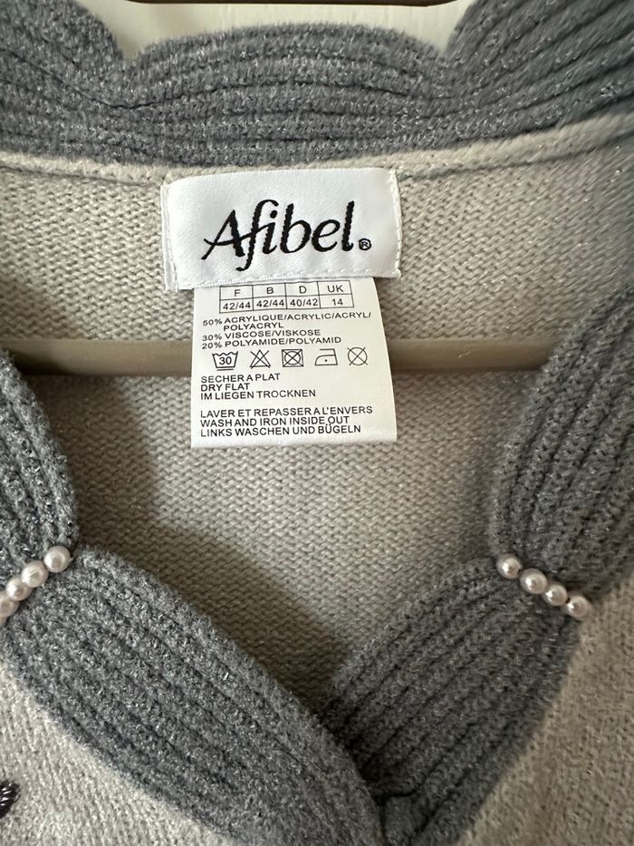 Pull Col en V - Taille 42/44 - photo numéro 3