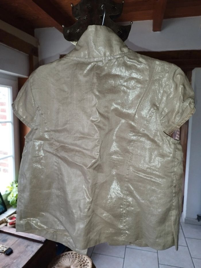 Top légèrement brillant - photo numéro 2