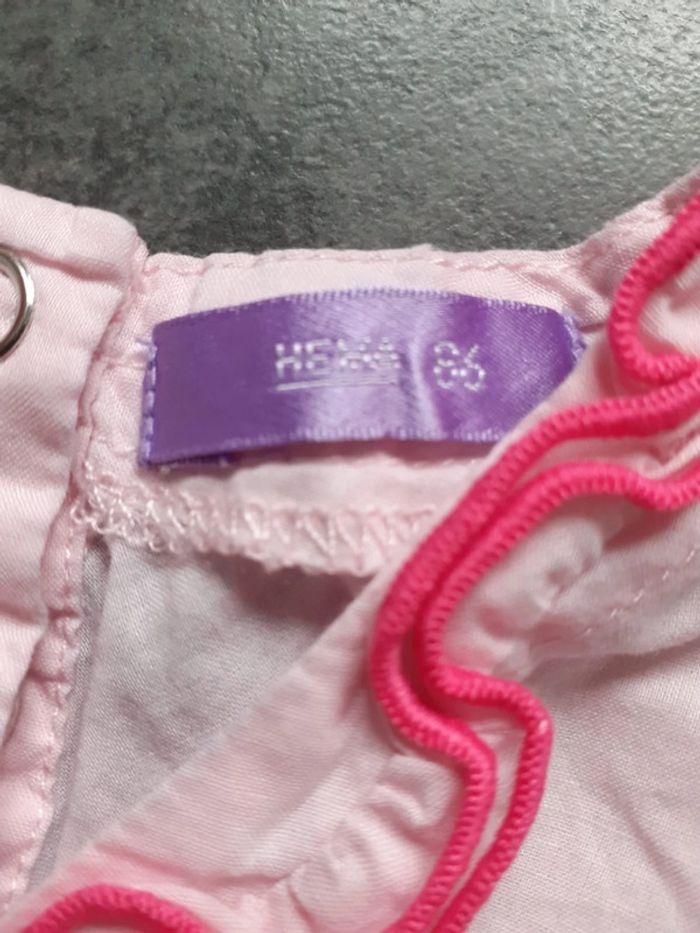 Robe rose très légére, Hema, taille 18 mois - photo numéro 2