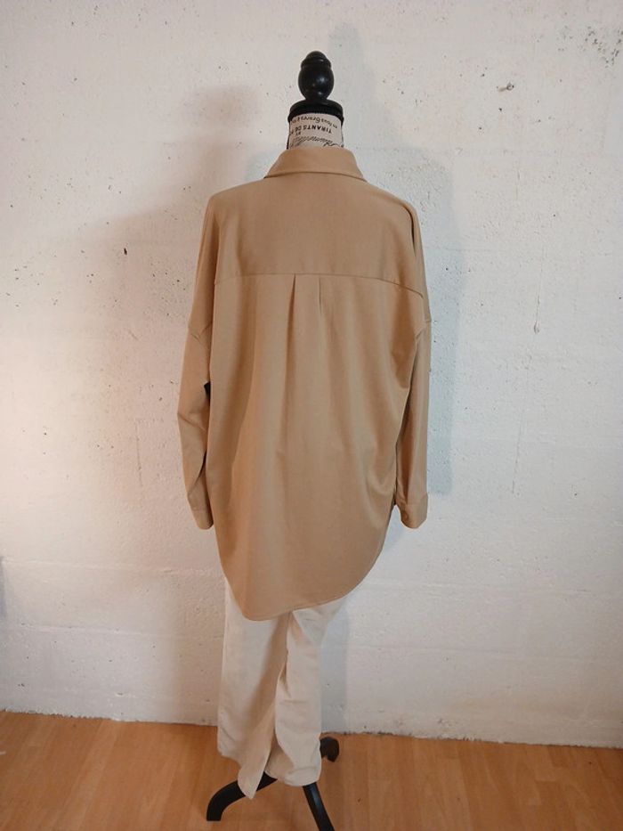 Surchemise camel stradivarius taille S over size - photo numéro 4