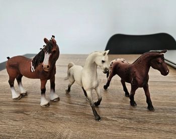 Lot 7 de 3 Chevaux Schleich