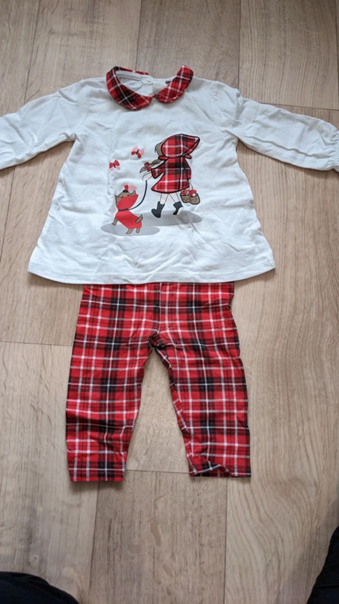 Ensemble petit chaperon rouge 12 Mois