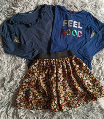 Lot 2 haut + une jupe 💐
