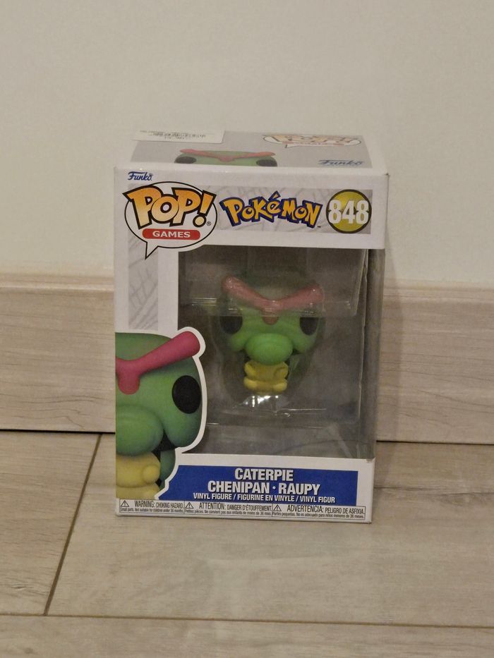 Figurine funko pop Pokémon 848 Chenipan