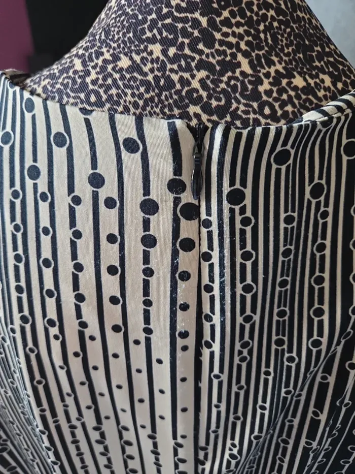Robe prêt du Corp en taille L - photo numéro 5