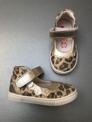 Chaussures Shoes 2.0 neuves - Pointure 20