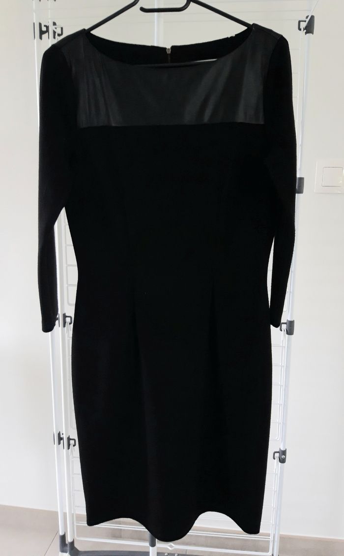 Robe Naf Naf bi-matiere taille 40 TBE
