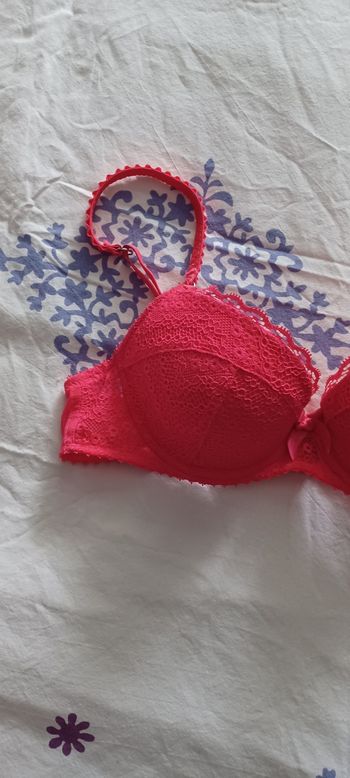Très beau soutien gorge femme T 85b