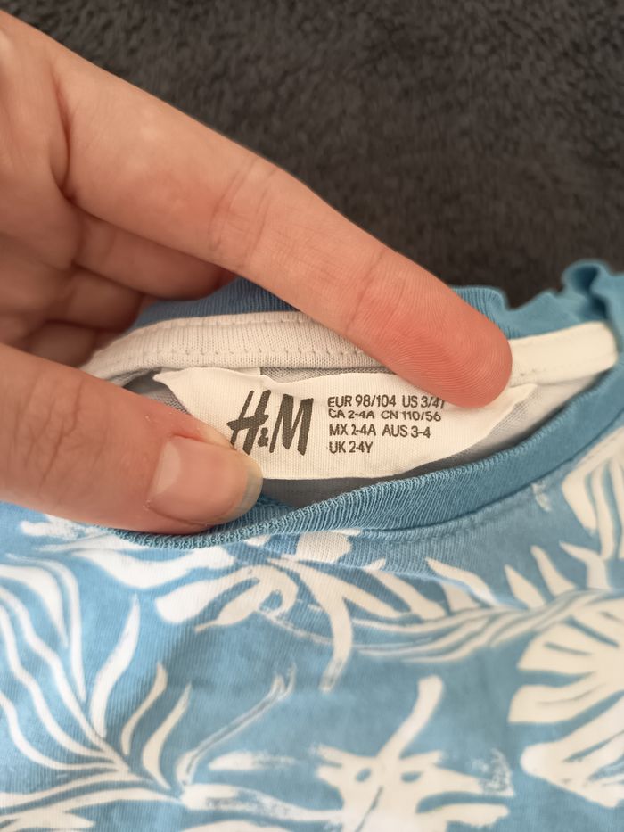 T Shirt Enfant Motifs Feuilles 🌿 - Taille 3-4 Ans / H&M - photo numéro 3