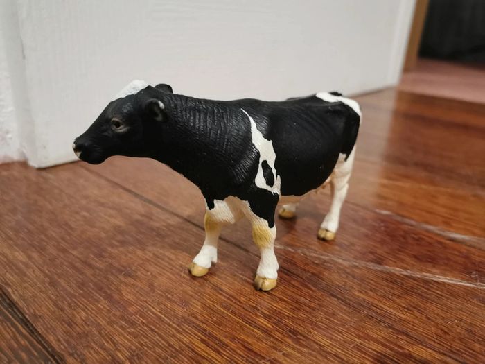 Vache Holstein Schleich
