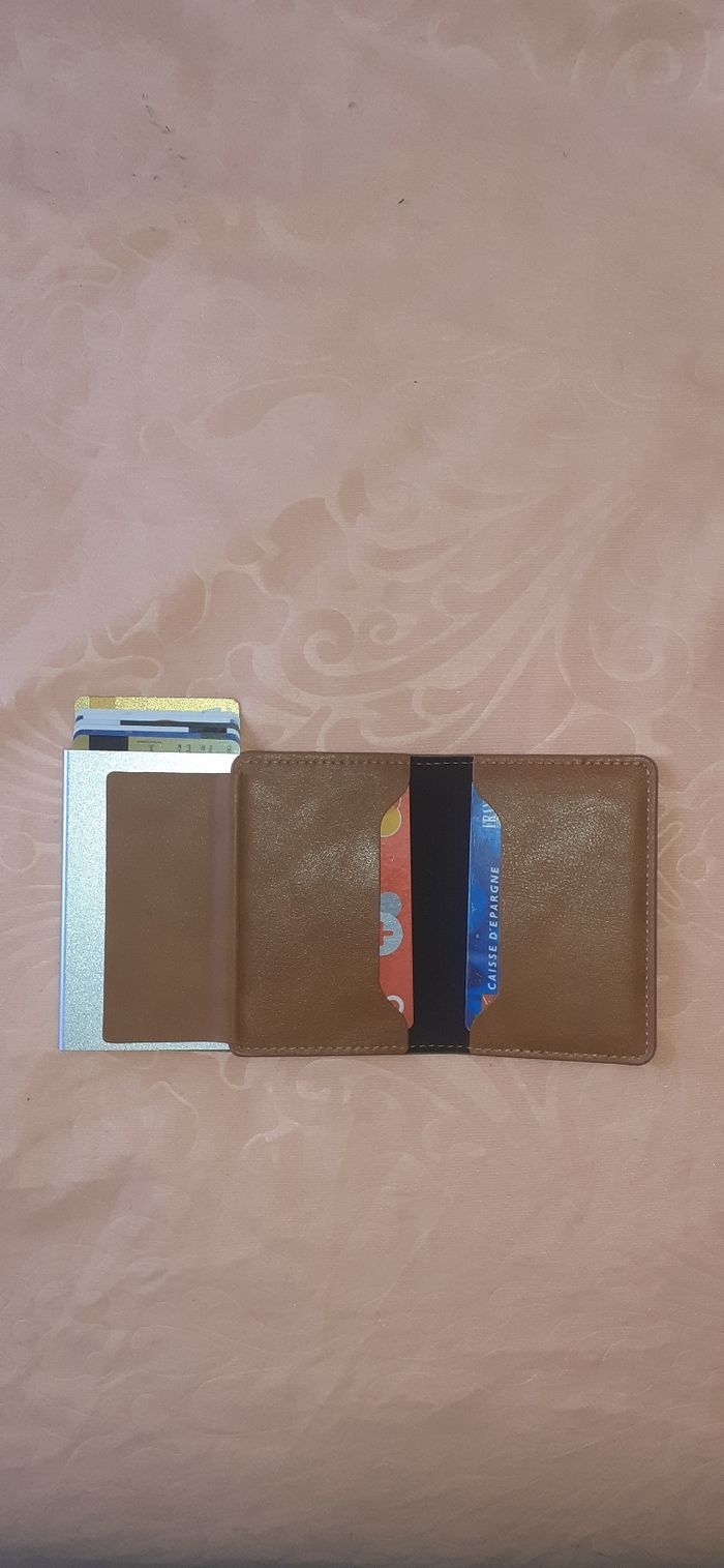 Card holder - photo numéro 4