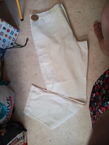 Pantalon style lin avec 2 poches neuf t.50 pas vinted go