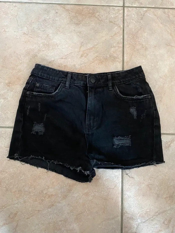 short en jean noir pimkie taille 36 - photo numéro 2