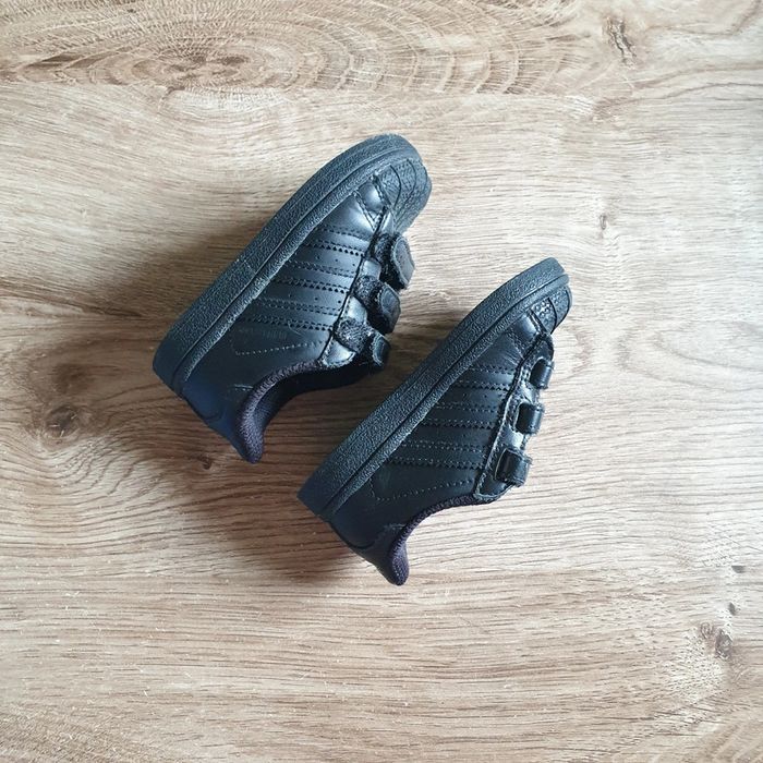 ⭐ Baskets Superstar Adidas en cuir a scratch noir pointure 21 ⭐ - photo numéro 11