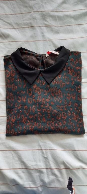 Haut Camaïeu L vert foncé et brillant