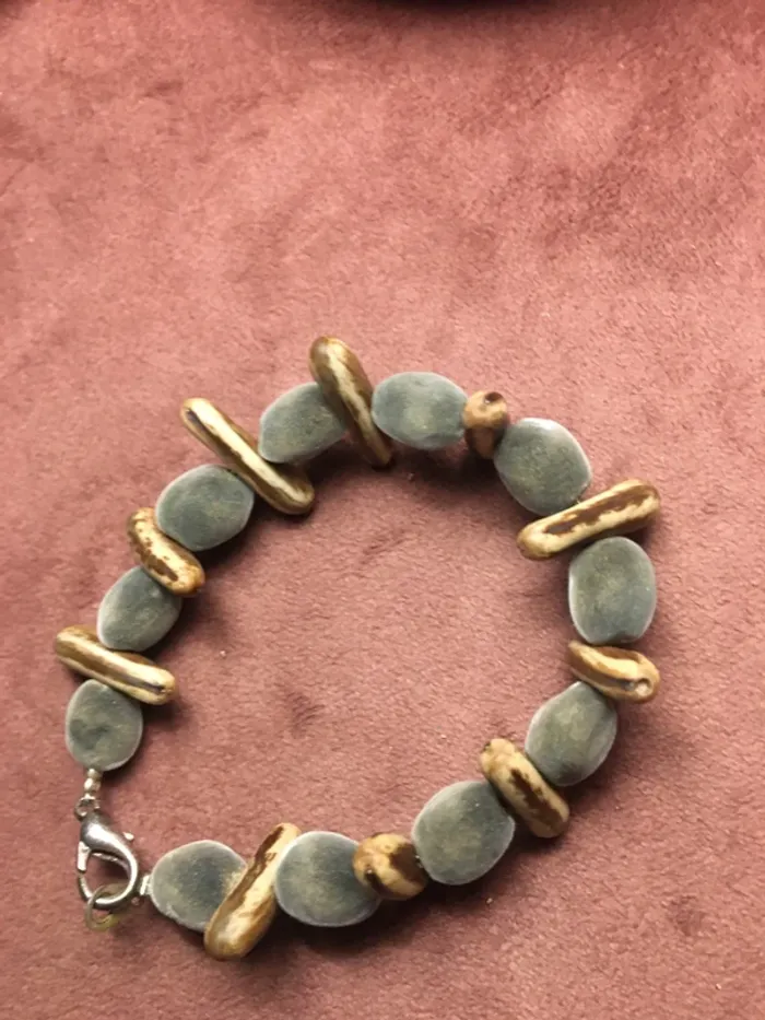 Bracelet avec des graines de Zanzibar - photo numéro 5