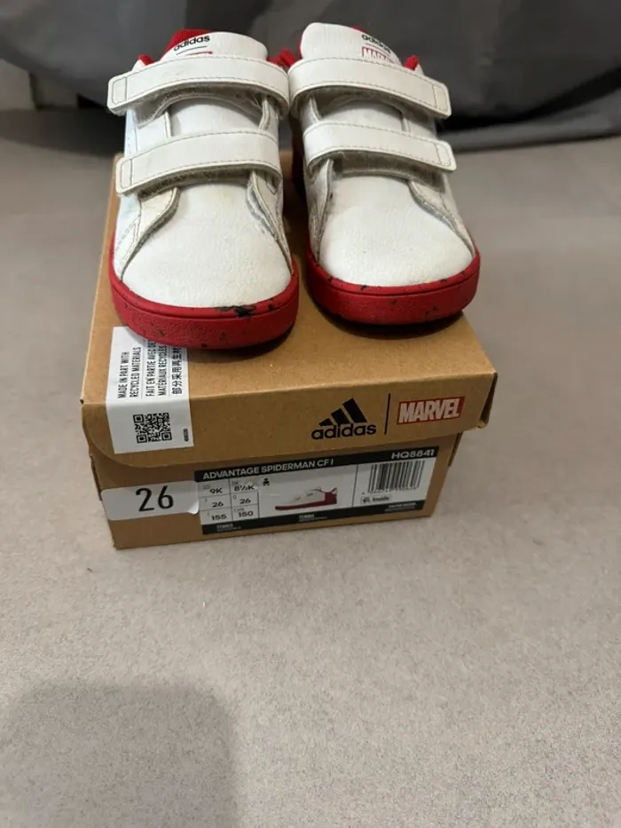 Baskets adidas Marvel 26,5 - photo numéro 8