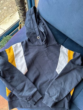 Sweat-shirt cache cache