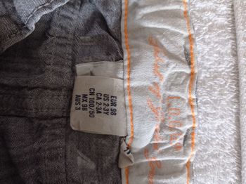 Bermuda pour garçon taille réglage avec élastique bouton de poche bermuda en tissu agréable pour l'été voir photos taille 2  .3.  ans