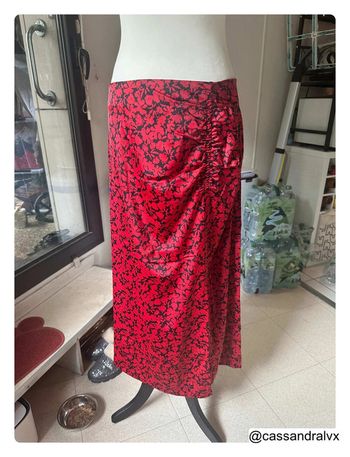 Jupe longue rouge et noire - La Redoute