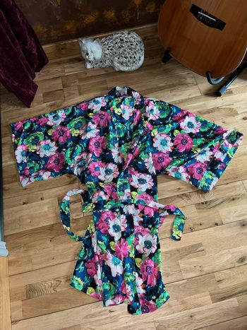 Jolie blouse kimono fleurie TU