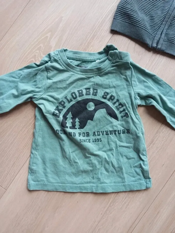 Ensemble salopette, t-shirt manches longues et gilet - photo numéro 4