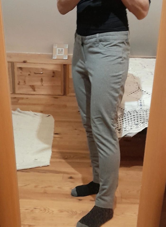 Pantalon gris T 38/40 - photo numéro 2