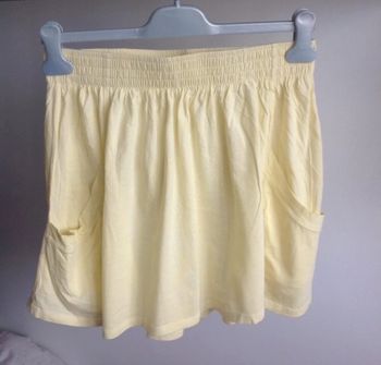 Jupe courte jaune