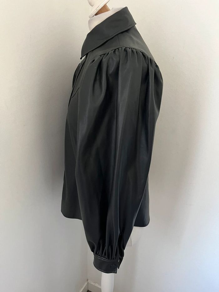Chemisier en simili cuir noir Zara XS - photo numéro 4