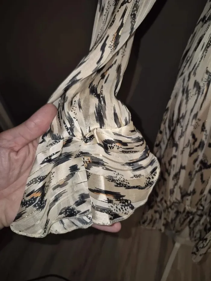 Robe /tunique casi neuve - photo numéro 5