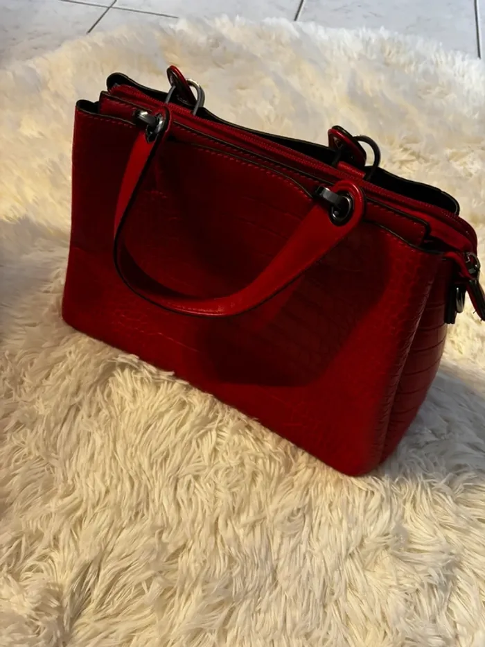Sac à main rouge - photo numéro 2