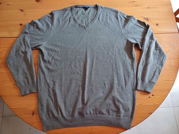 Pull gris