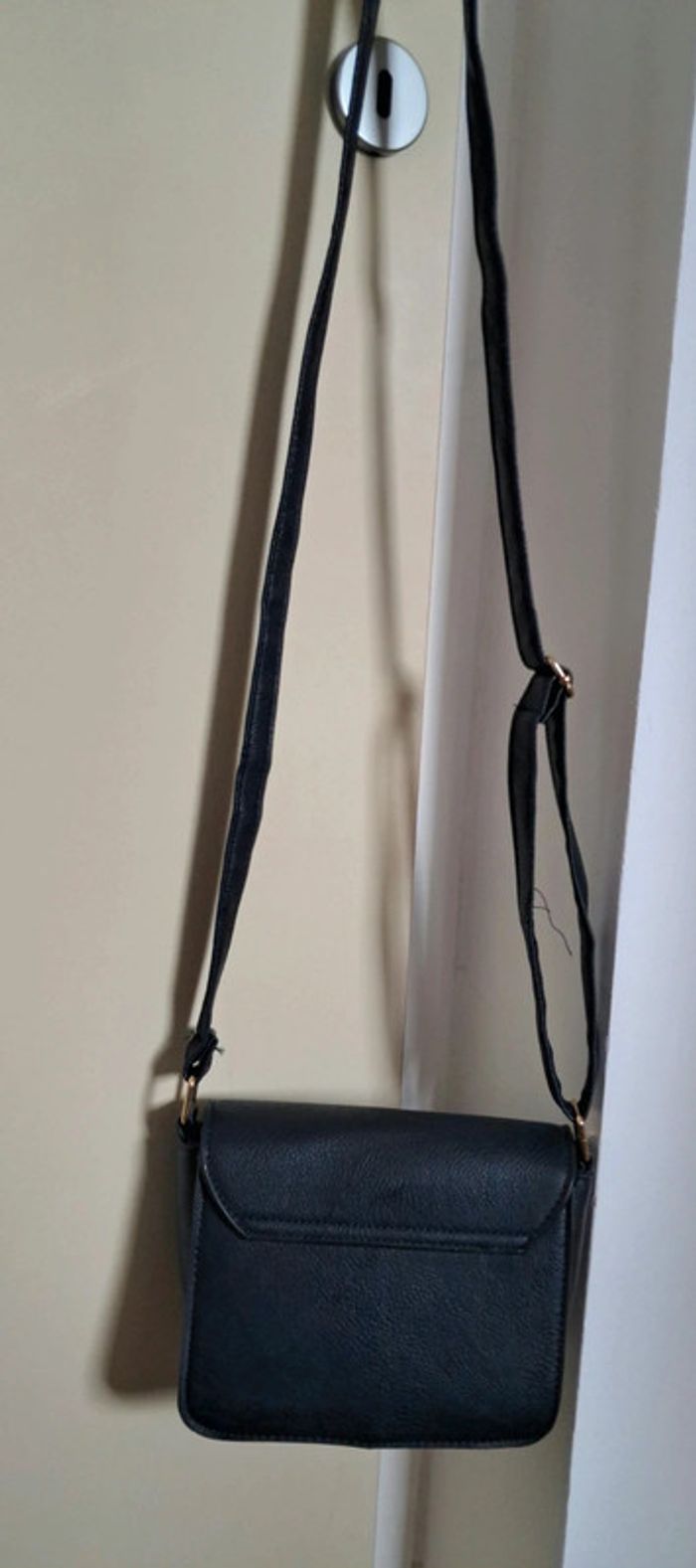 Sac a bandoulière simili cuir bleu marine - photo numéro 3