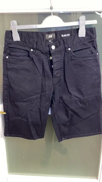 Bermuda bleu marine en tissus