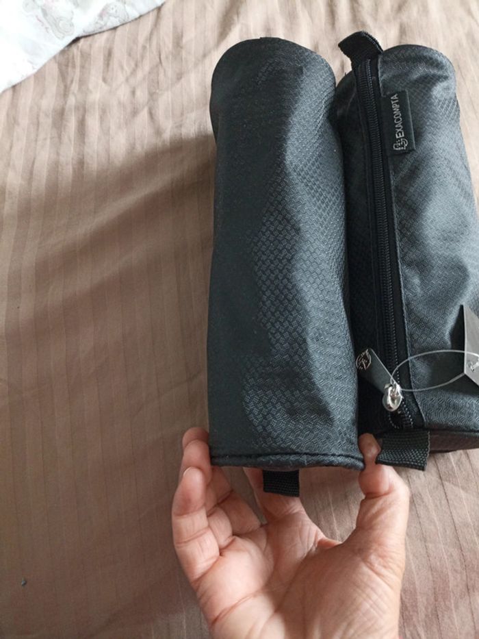 Lot 2 trousses neuves - photo numéro 4