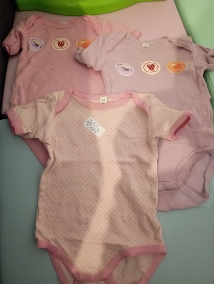 Lot de 3 bodies 6 mois