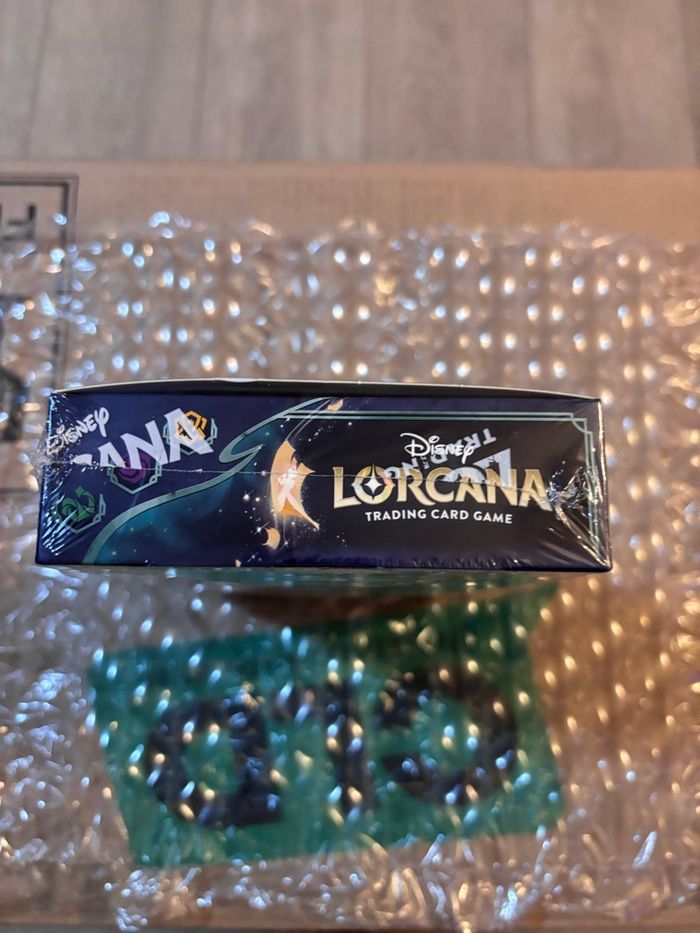 Display 24 Boosters Lorcana - Lueurs dans les Profondeurs - photo numéro 4