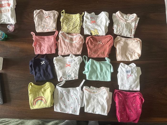 Lot de 16 bodies