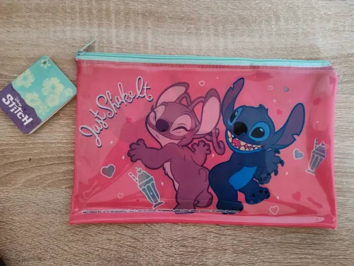 Trousse plastique stitch