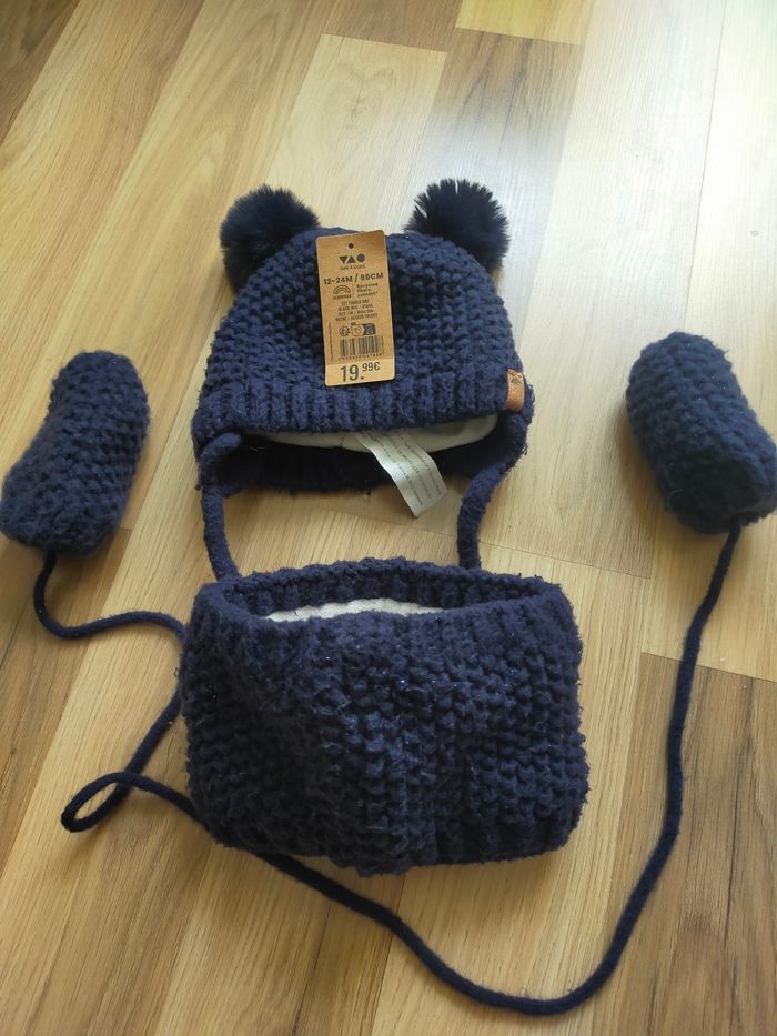 Bonnet écharpe moufles