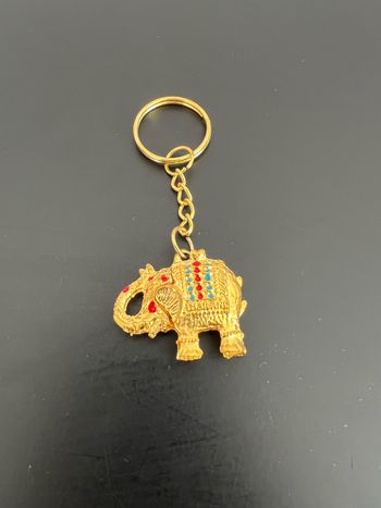 Porte clés ( en forme d’éléphant )