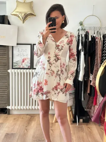 Robe The Kooples blanc cassé fleurie rose taille 36