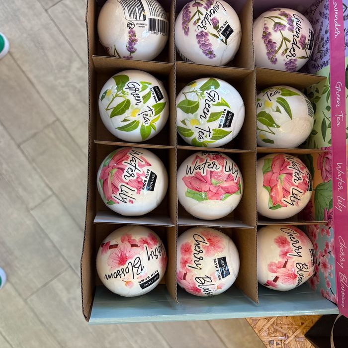 Lot de boules de bain