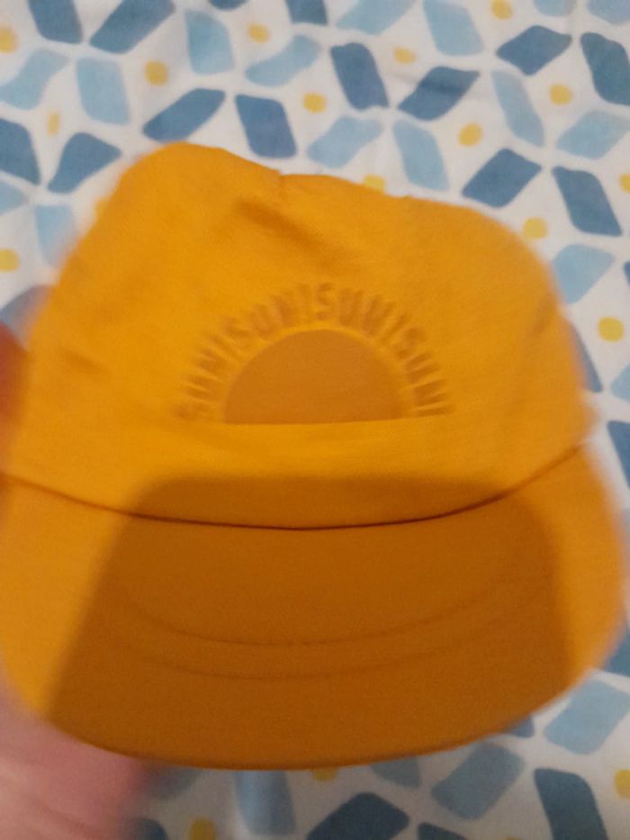 casquette taille 47 très bon état Kiabi - photo numéro 2