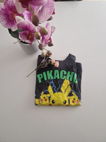 T-shirt pikachu, 7/8 ans